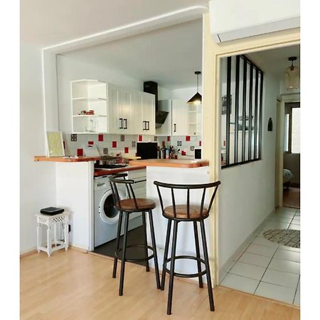 Appartement Calme, A 2 Pas Du Palais Des Papes, Au 3Eme Etage Aviñón Exterior foto
